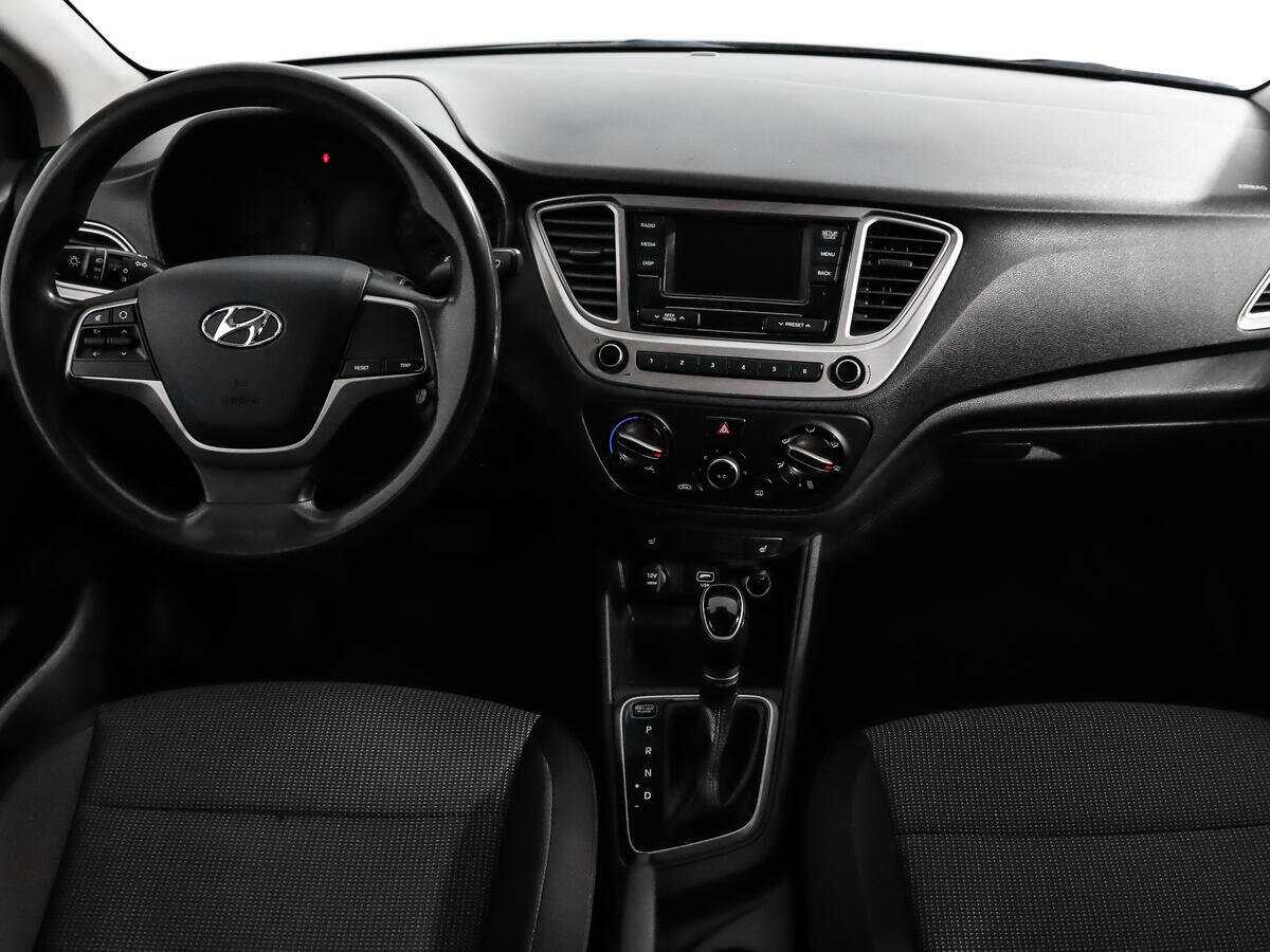 Купить Hyundai Solaris с пробегом. Фото: #11