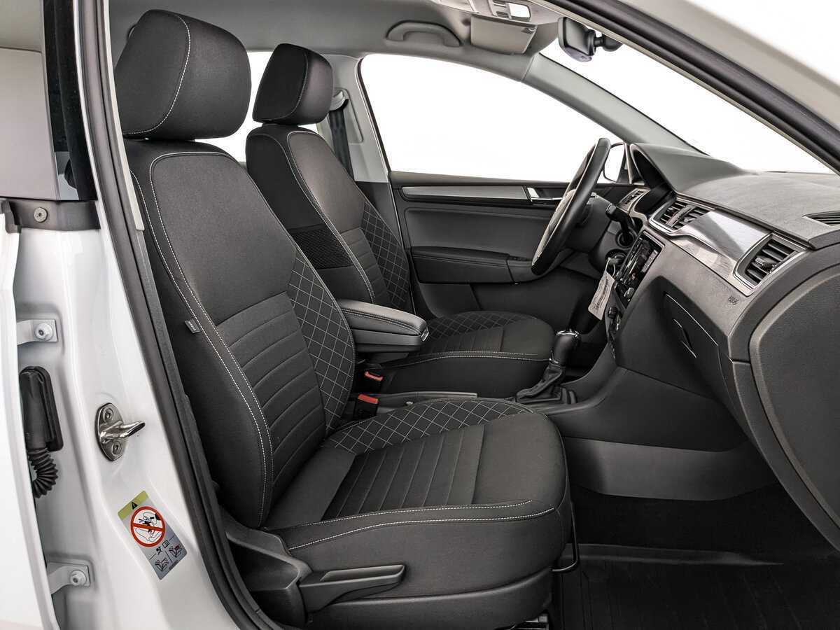 Купить Skoda Rapid с пробегом. Фото: #19