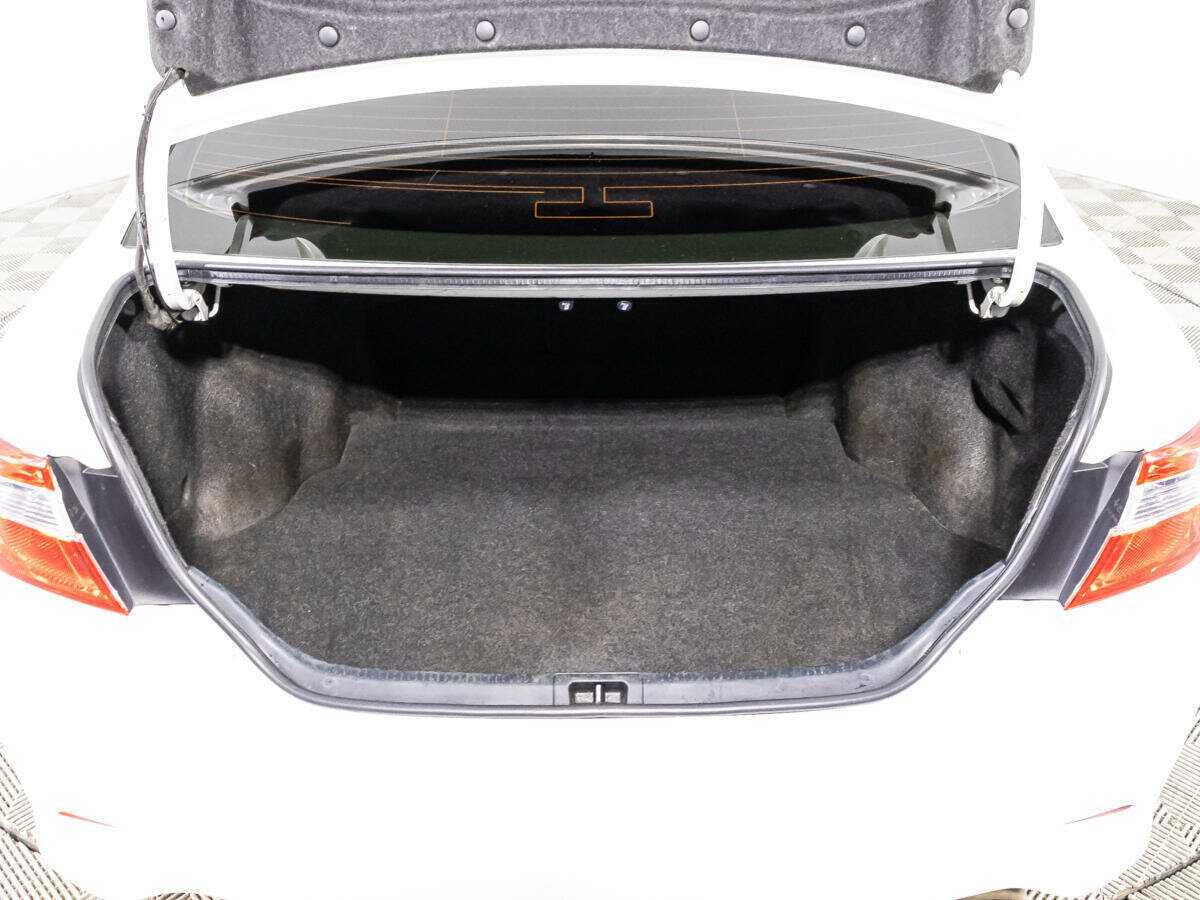Купить Toyota Camry с пробегом. Фото: #14