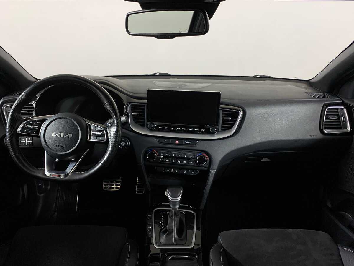Купить Kia Ceed с пробегом. Фото: #12