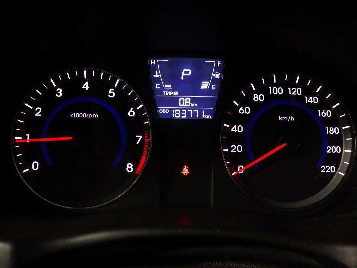 Купить Hyundai Solaris с пробегом. Фото: #8