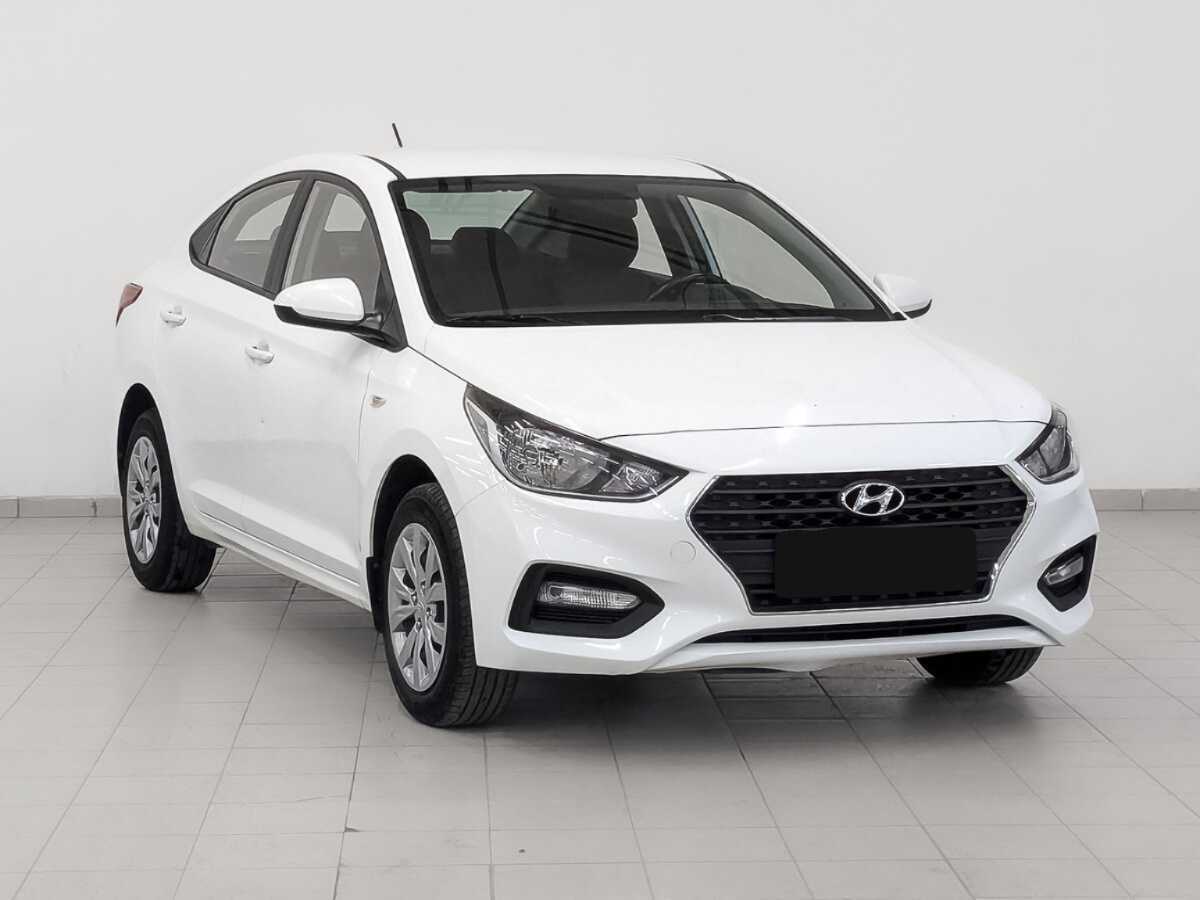 Купить Hyundai Solaris с пробегом. Фото: #2