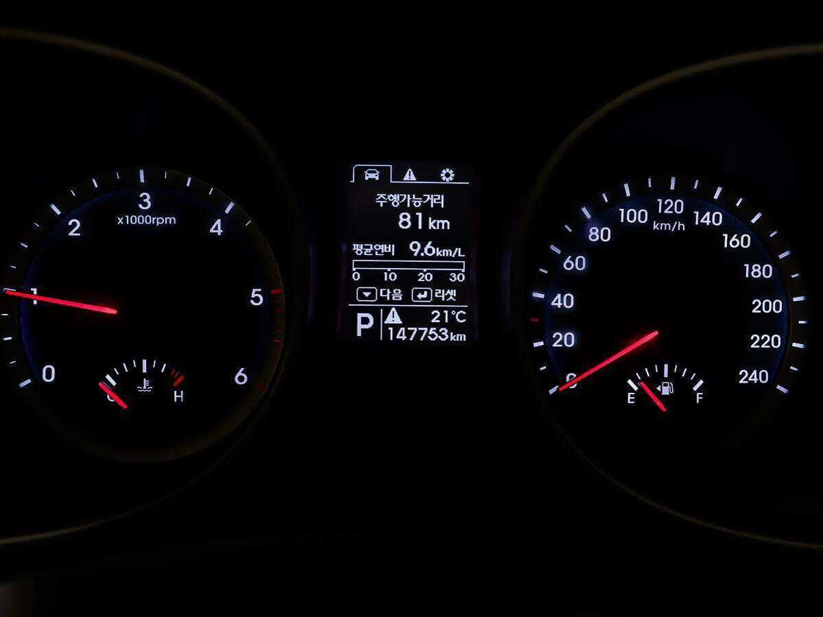 Купить Hyundai Santa Fe с пробегом. Фото: #11