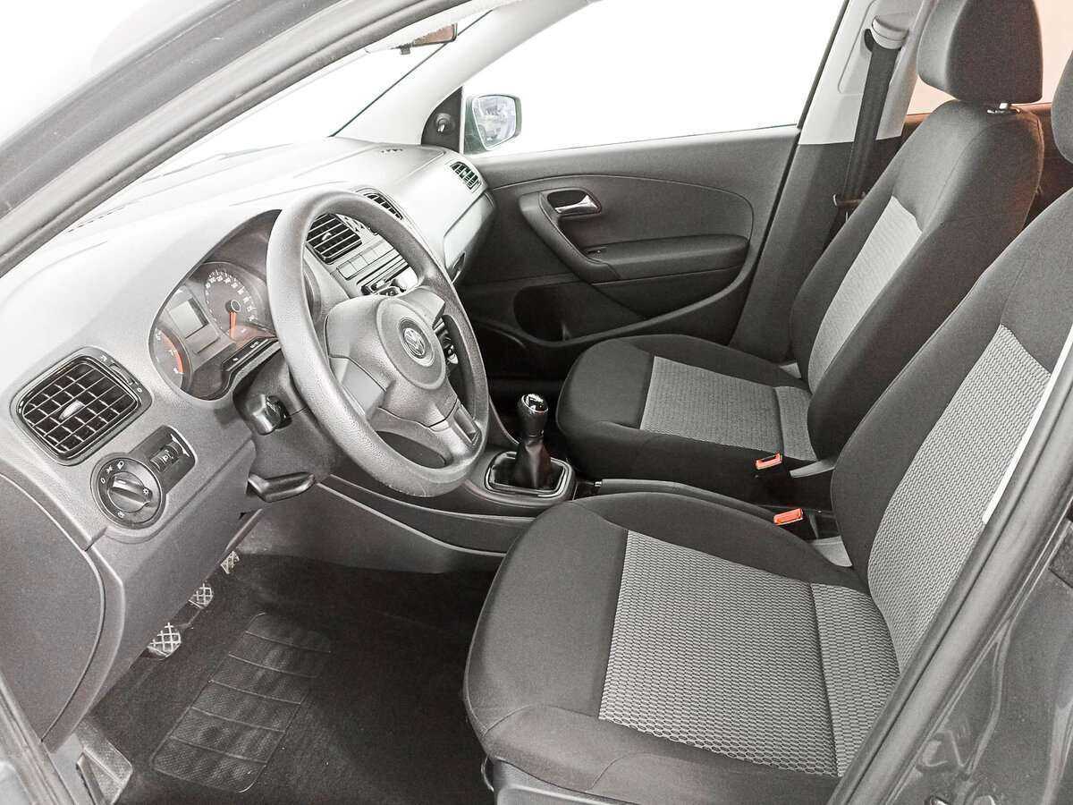 Купить Volkswagen Polo с пробегом. Фото: #12