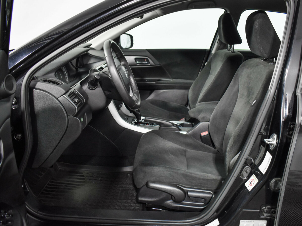 Купить Honda Accord с пробегом. Фото: #8