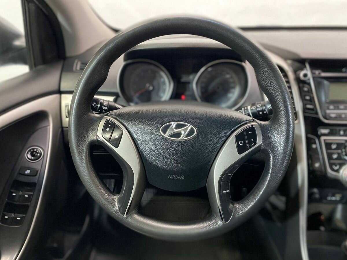 Купить Hyundai i30 с пробегом. Фото: #10