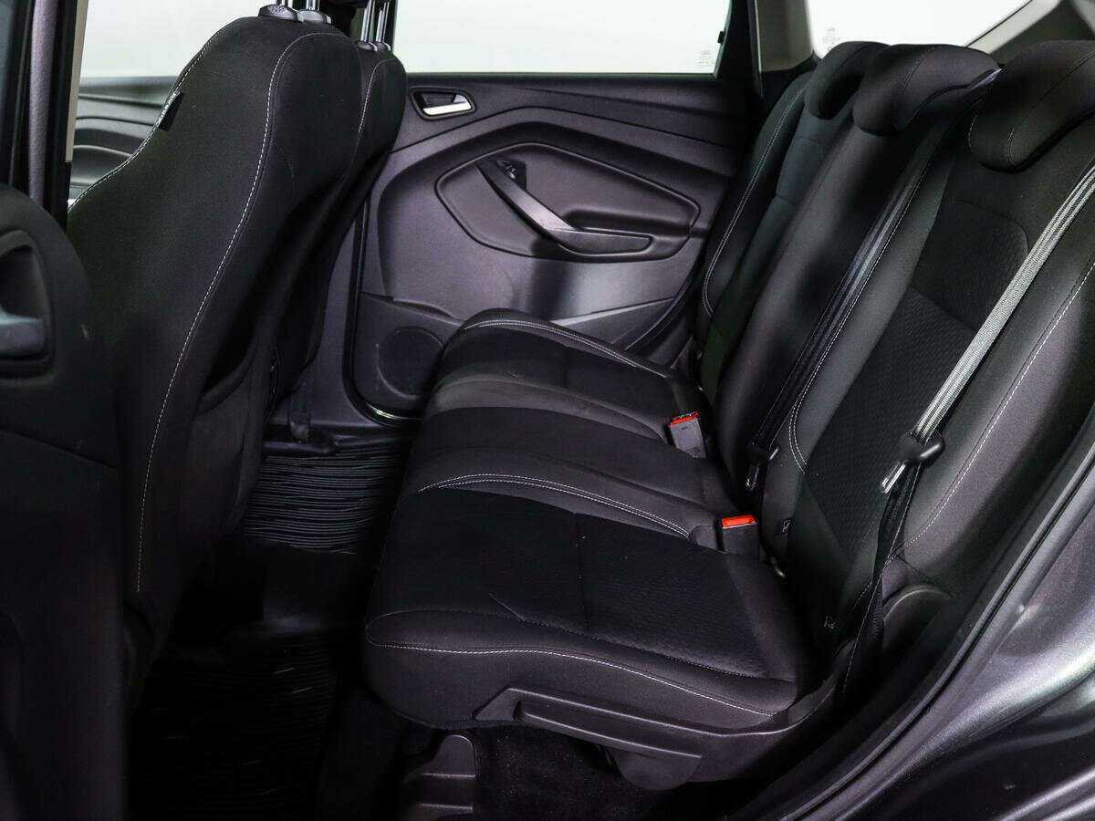 Купить Ford Kuga с пробегом. Фото: #7