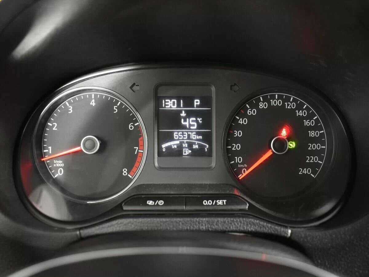 Купить Volkswagen Polo с пробегом. Фото: #11