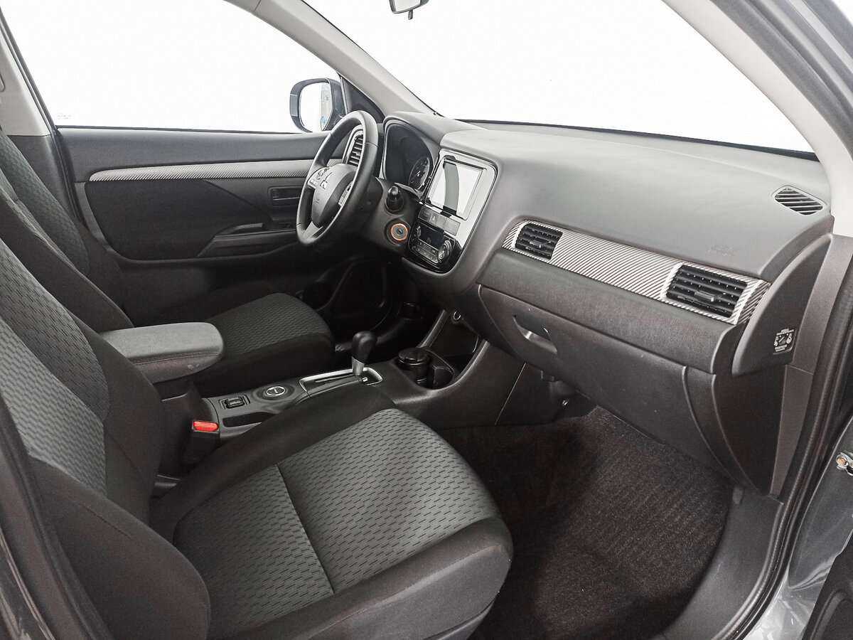 Купить Mitsubishi Outlander с пробегом. Фото: #10
