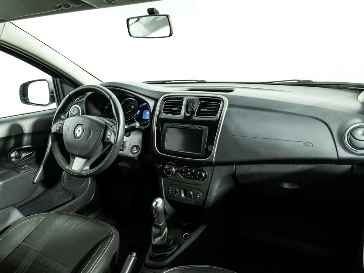 Купить Renault Logan с пробегом. Фото: #8