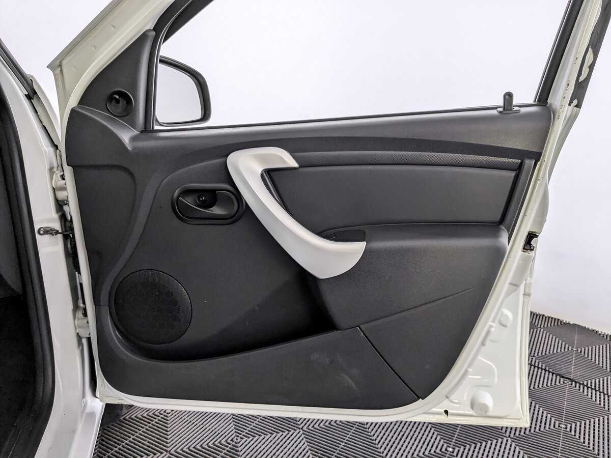 Купить Lada (ВАЗ) Largus с пробегом. Фото: #19