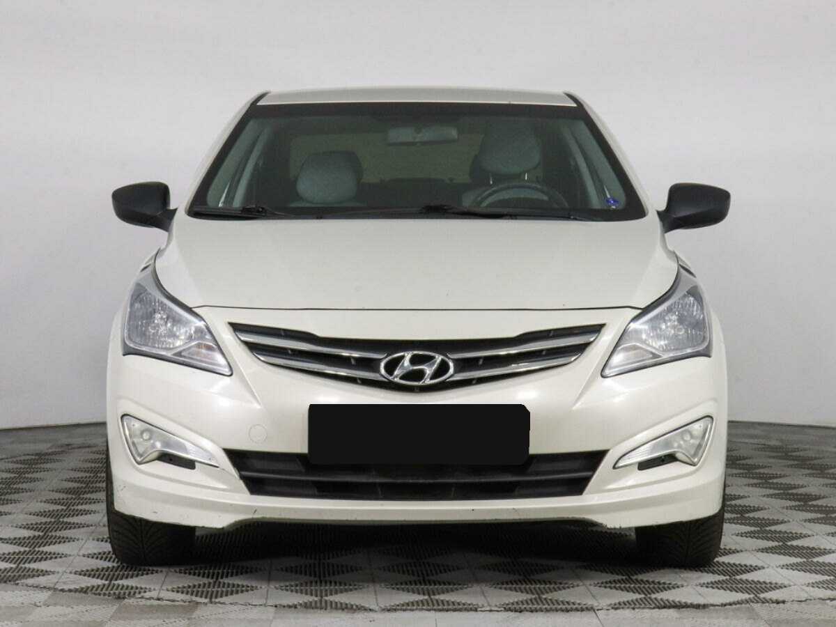 Купить Hyundai Solaris с пробегом. Фото: #1