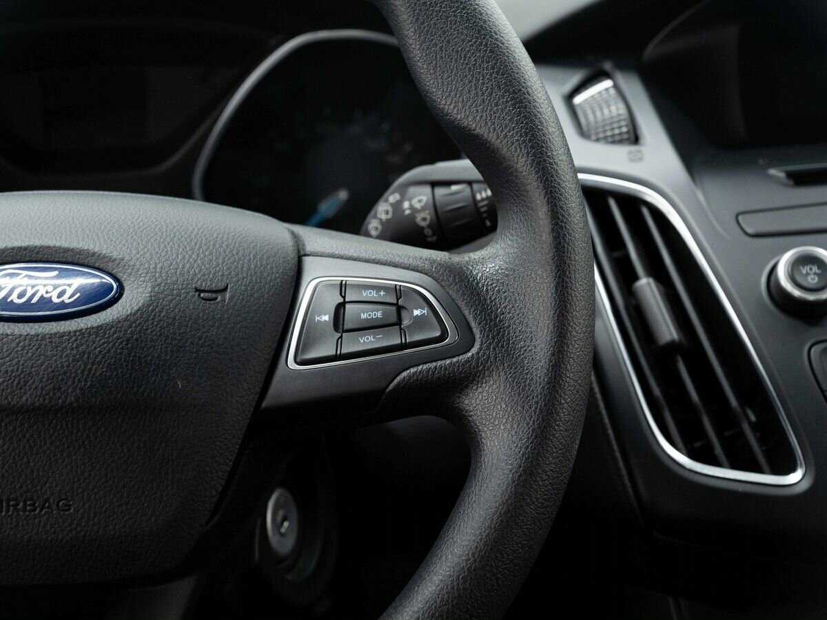 Купить Ford Focus с пробегом. Фото: #15