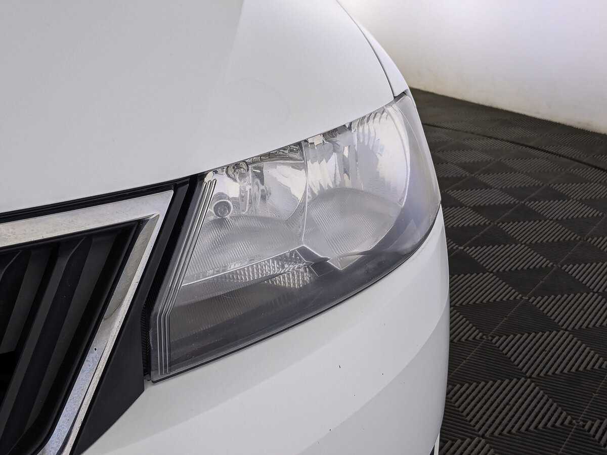 Купить Skoda Rapid с пробегом. Фото: #10