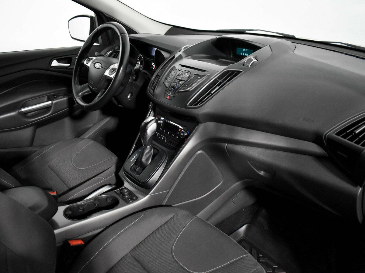 Купить Ford Kuga с пробегом. Фото: #10