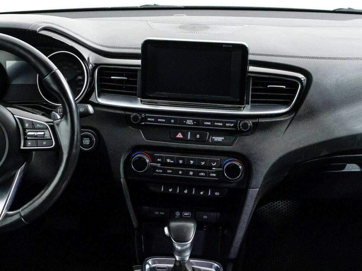 Купить Kia Ceed с пробегом. Фото: #13