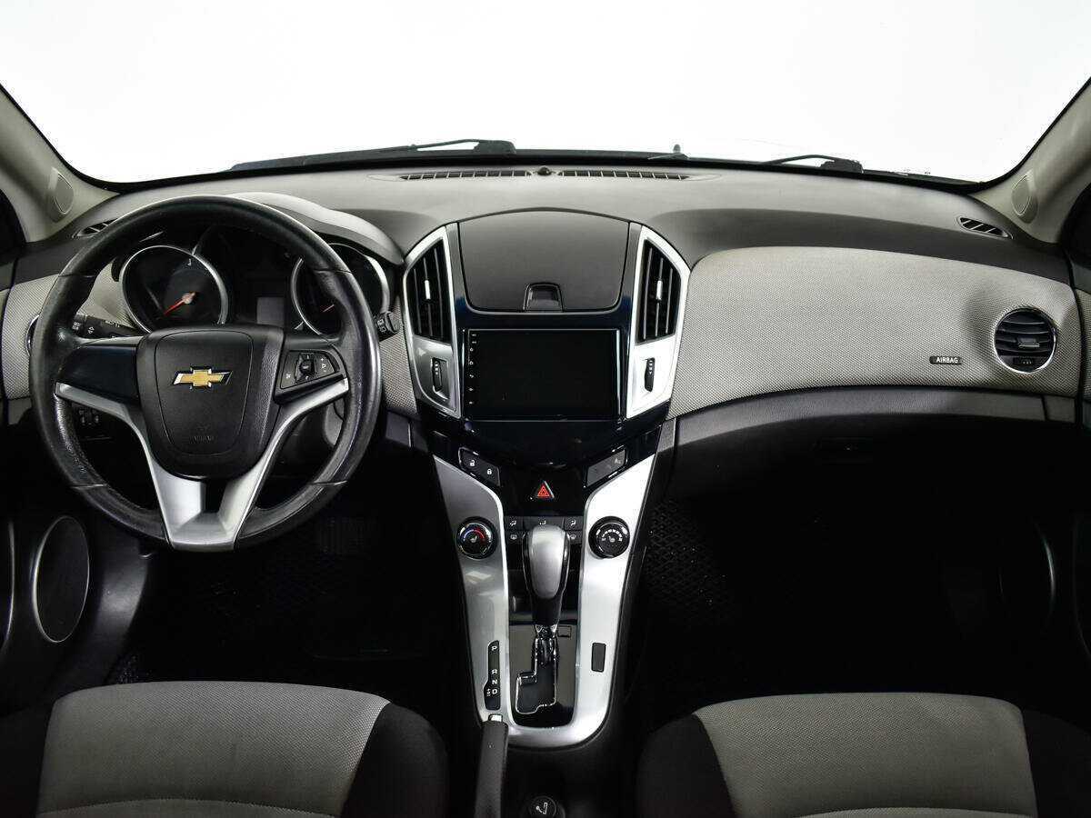 Купить Chevrolet Cruze с пробегом. Фото: #11