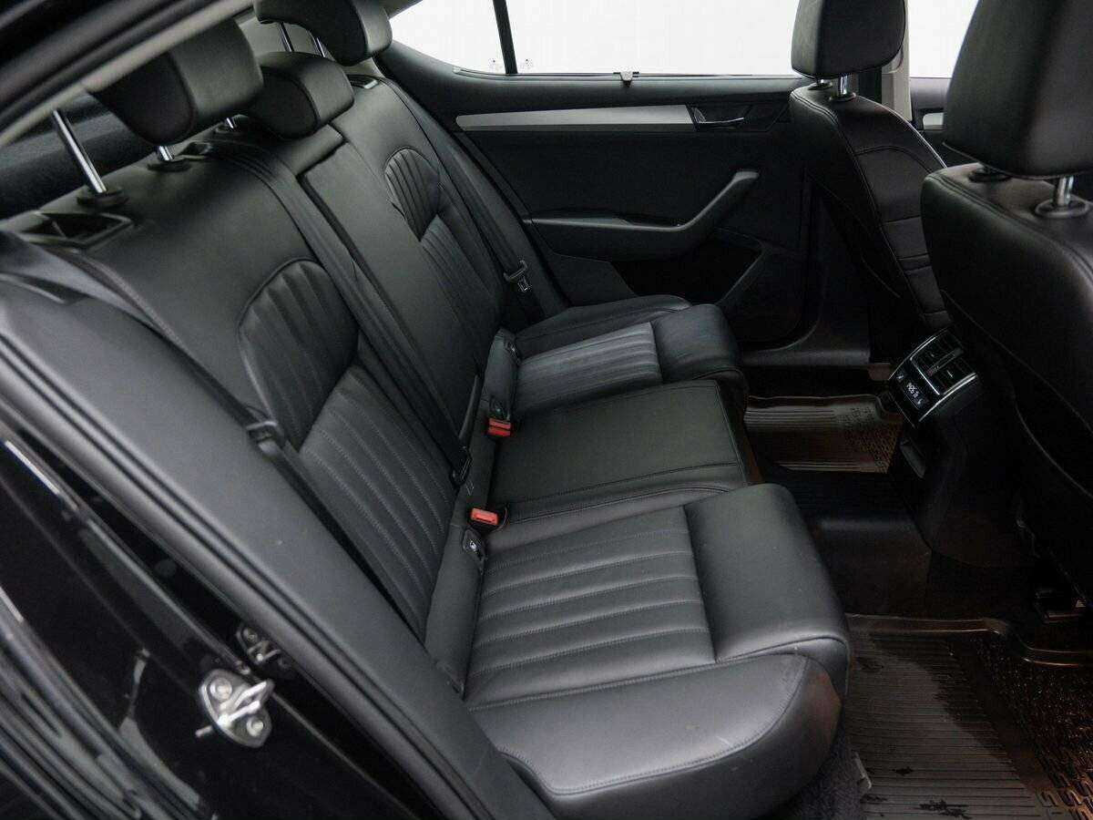 Купить Skoda Superb с пробегом. Фото: #8