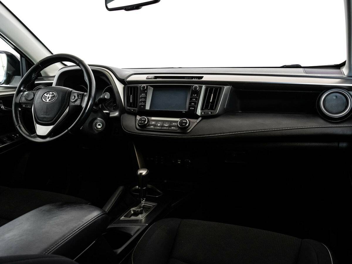 Купить Toyota RAV4 с пробегом. Фото: #6