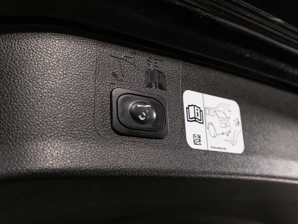 Купить Ford Kuga с пробегом. Фото: #15