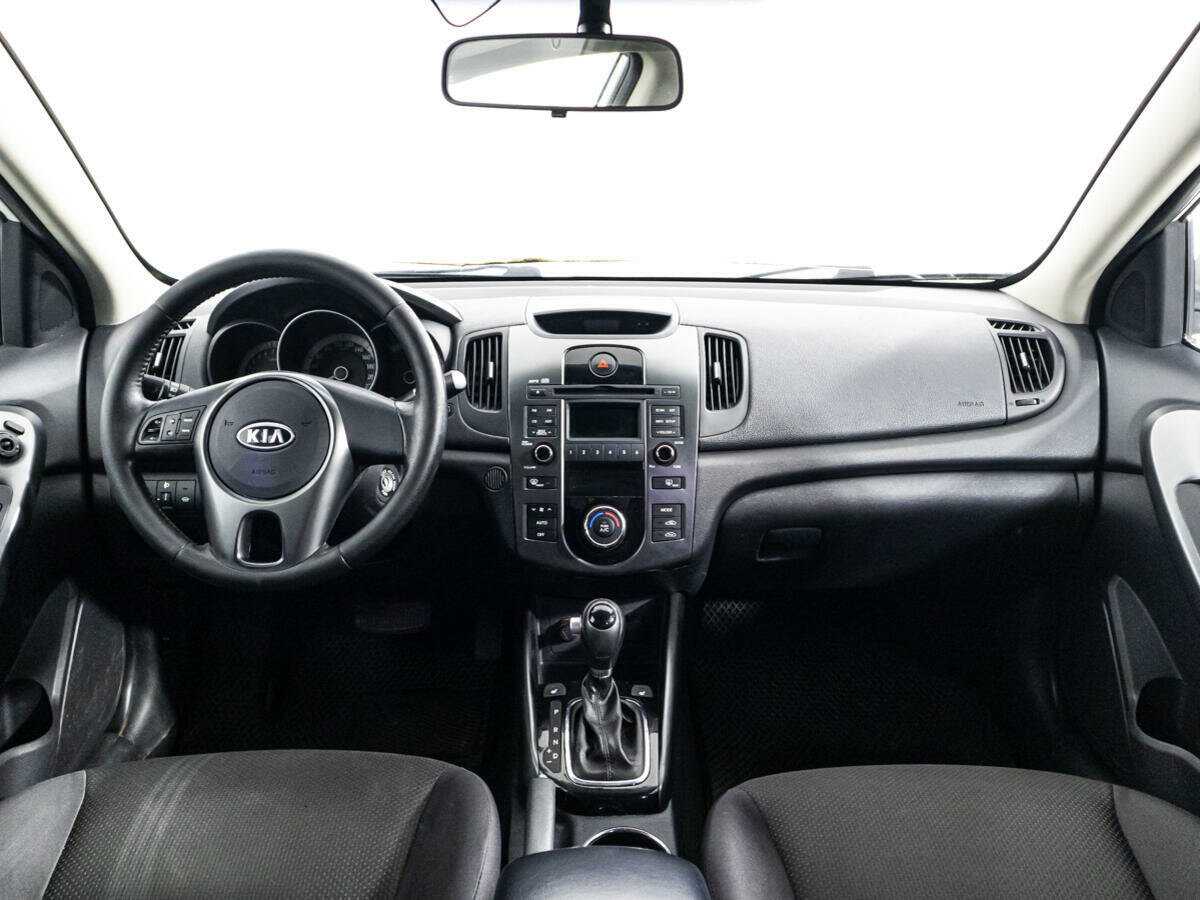 Купить Kia Cerato с пробегом. Фото: #12
