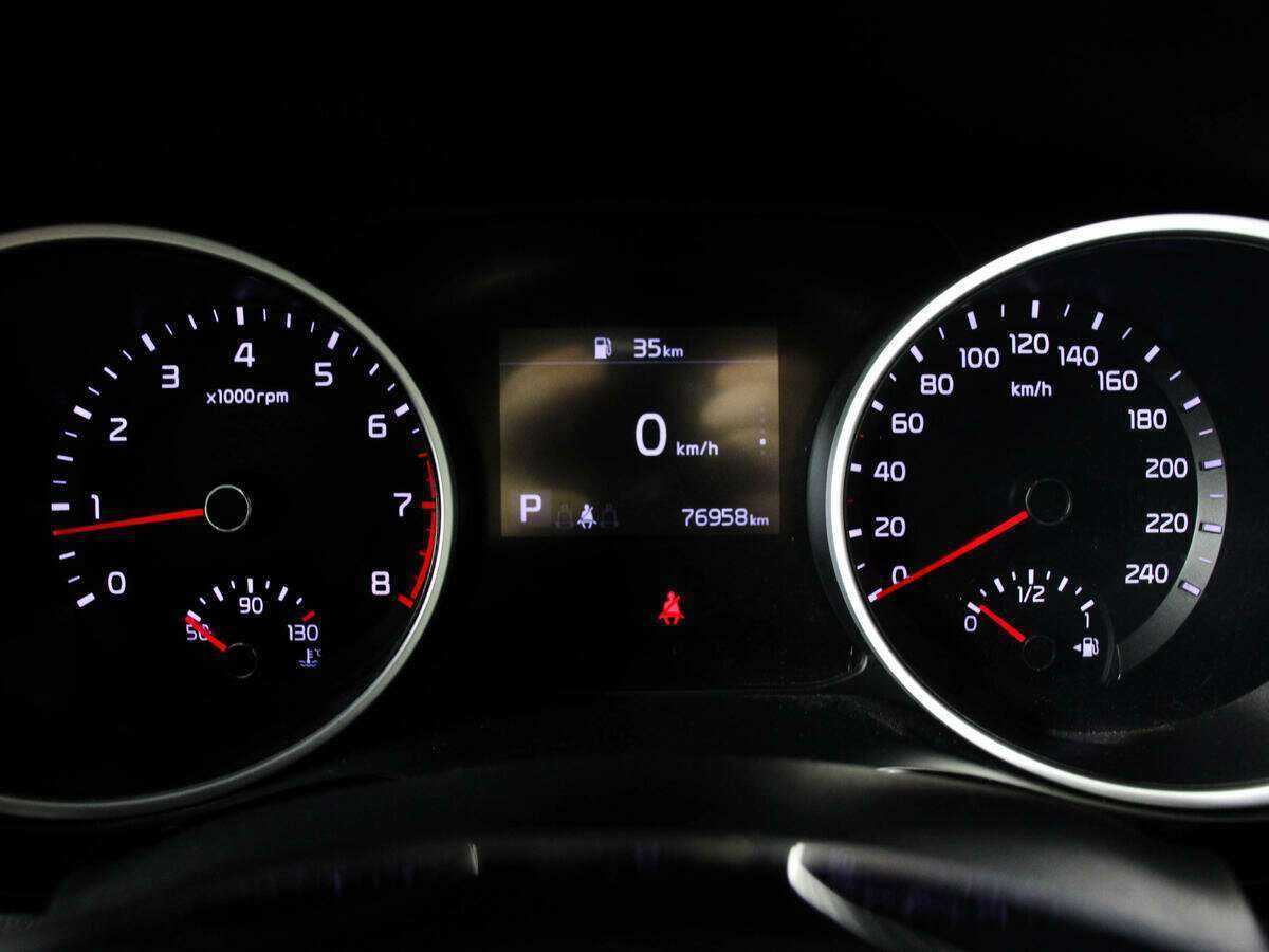 Купить Kia Ceed с пробегом. Фото: #8