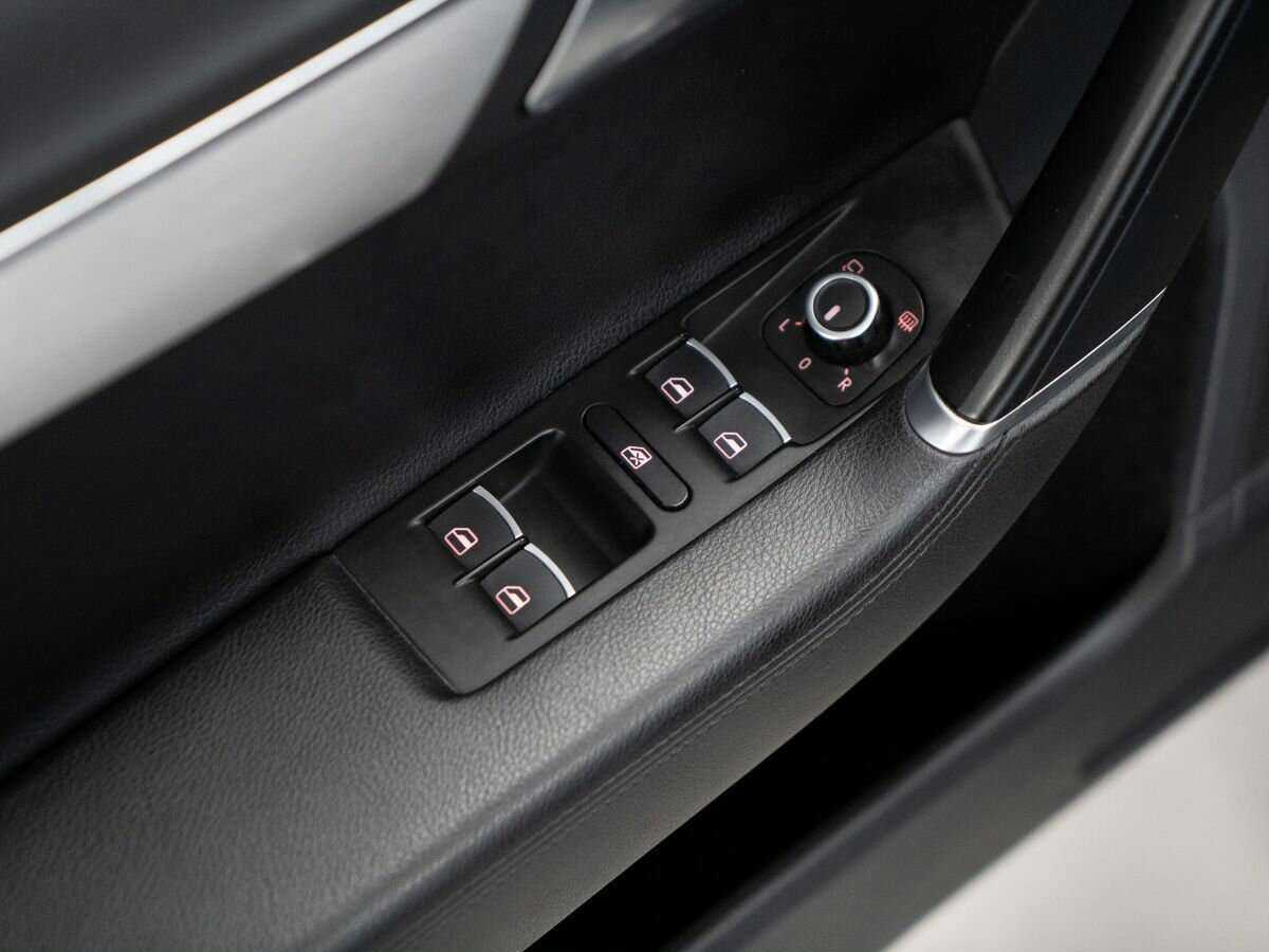 Купить Volkswagen Passat с пробегом. Фото: #16
