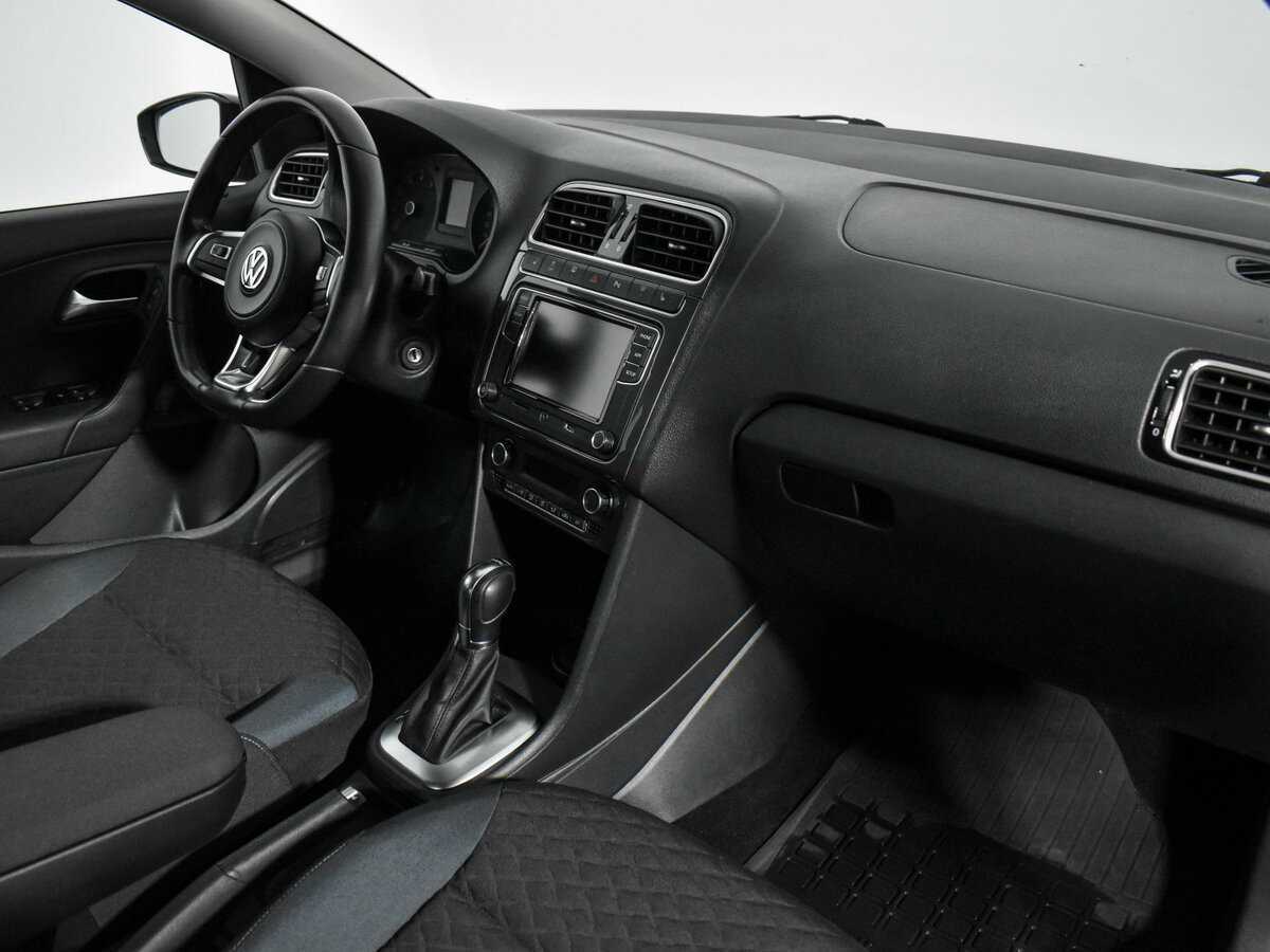 Купить Volkswagen Polo с пробегом. Фото: #12
