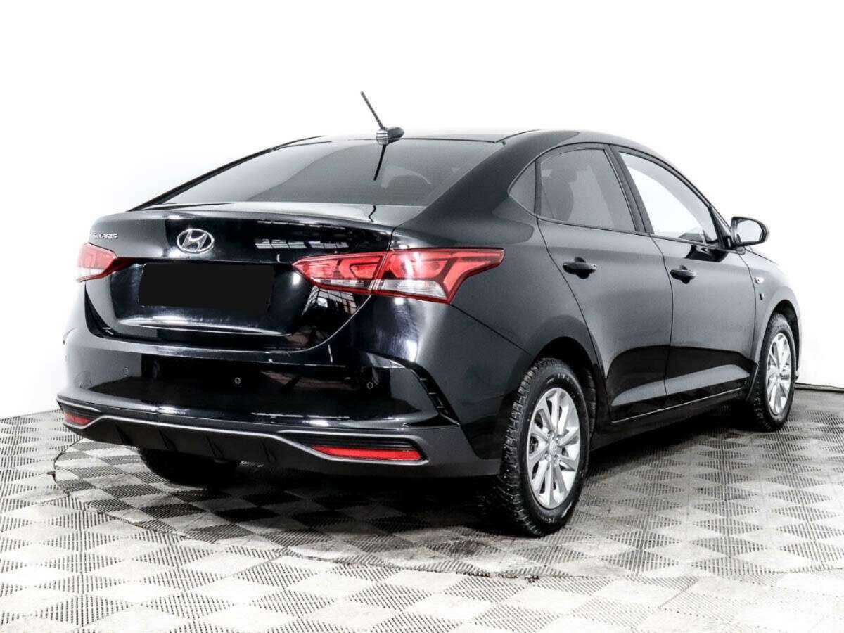 Купить Hyundai Solaris с пробегом. Фото: #3