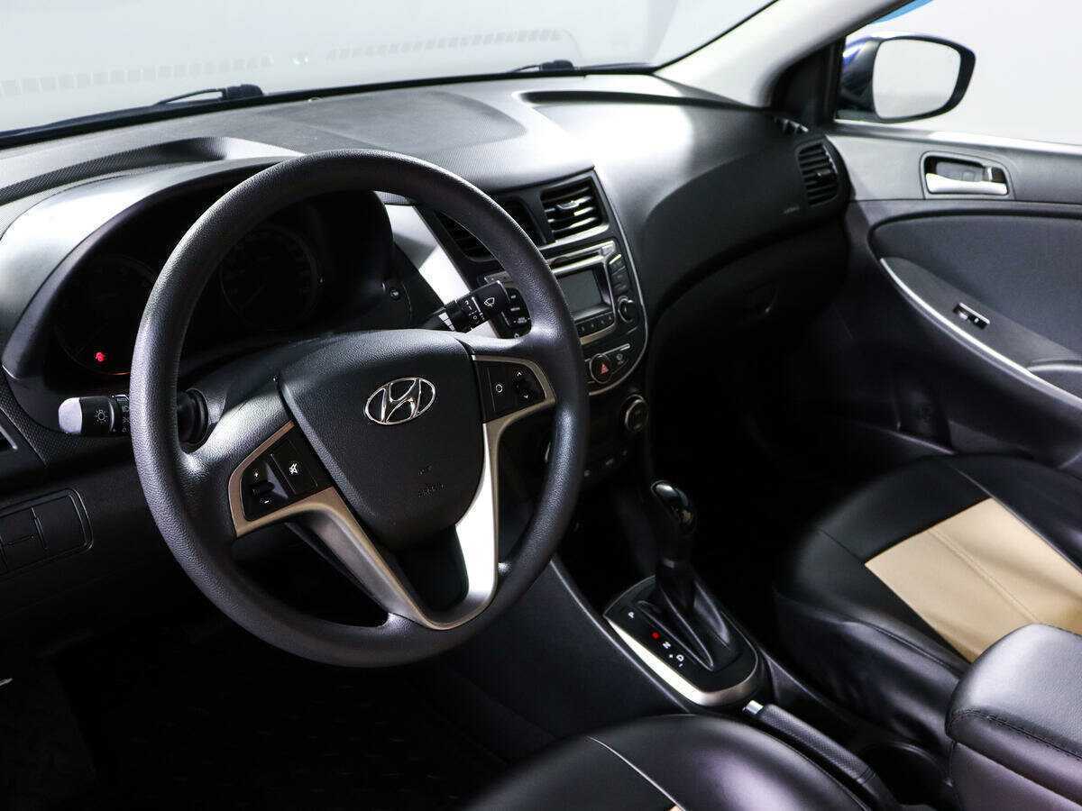 Купить Hyundai Solaris с пробегом. Фото: #11