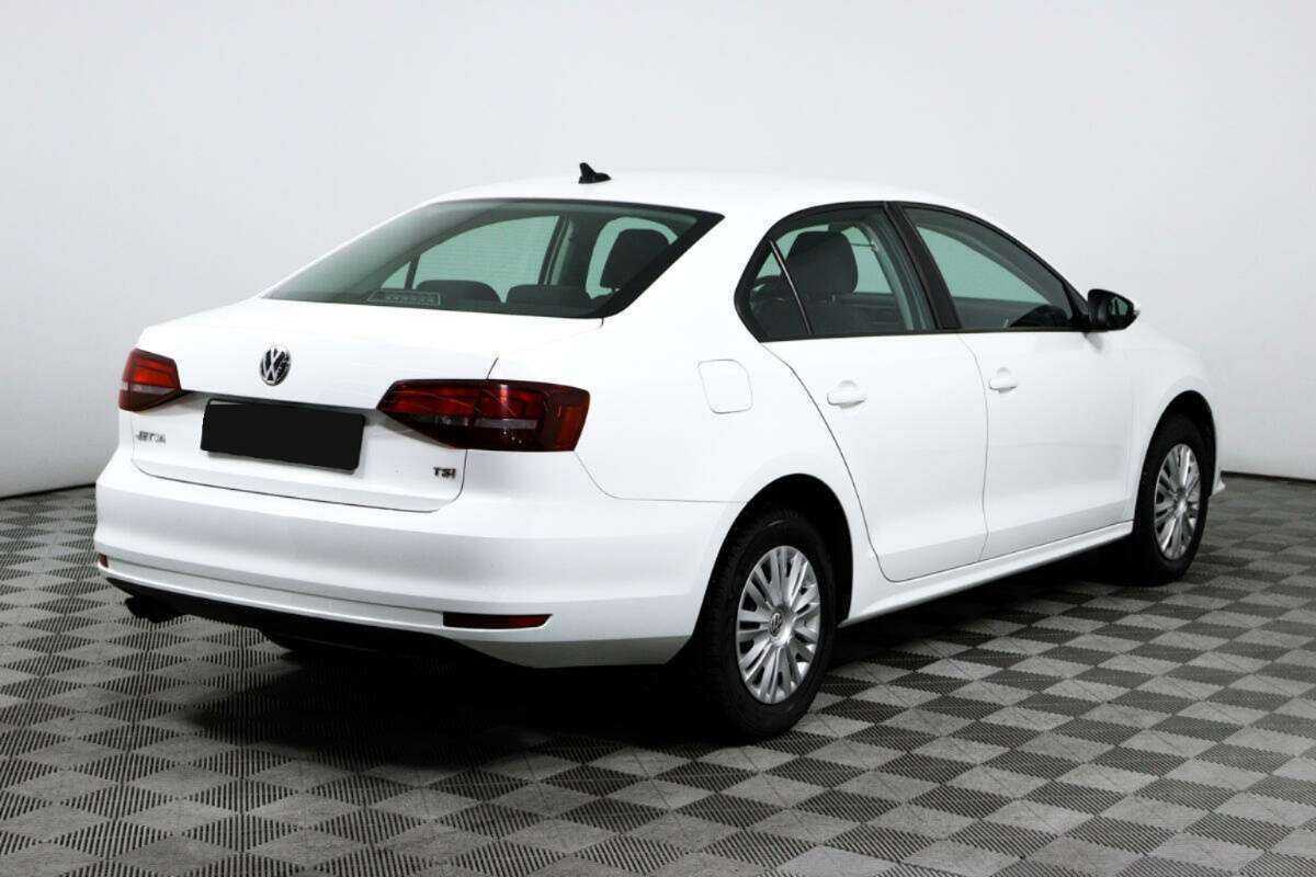 Купить Volkswagen Jetta с пробегом. Фото: #4