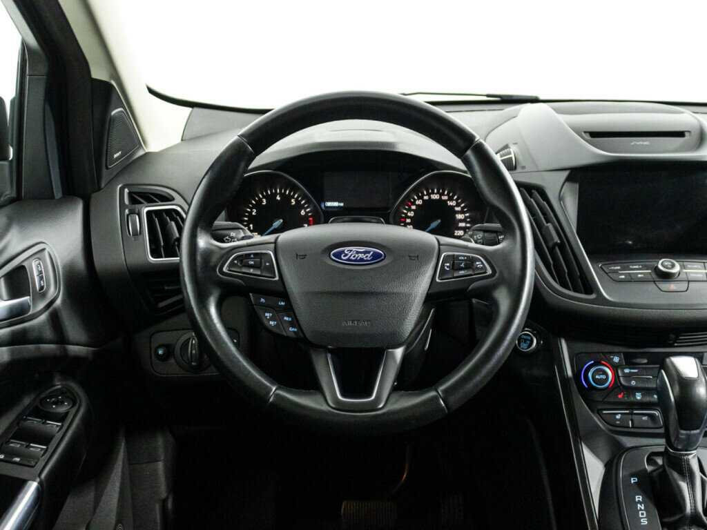 Купить Ford Kuga с пробегом. Фото: #19