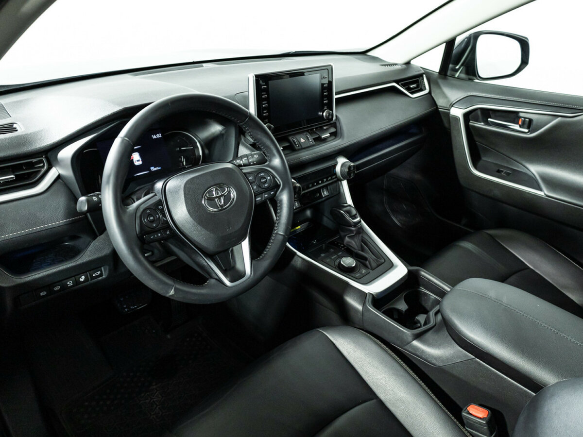 Купить Toyota RAV4 с пробегом. Фото: #9
