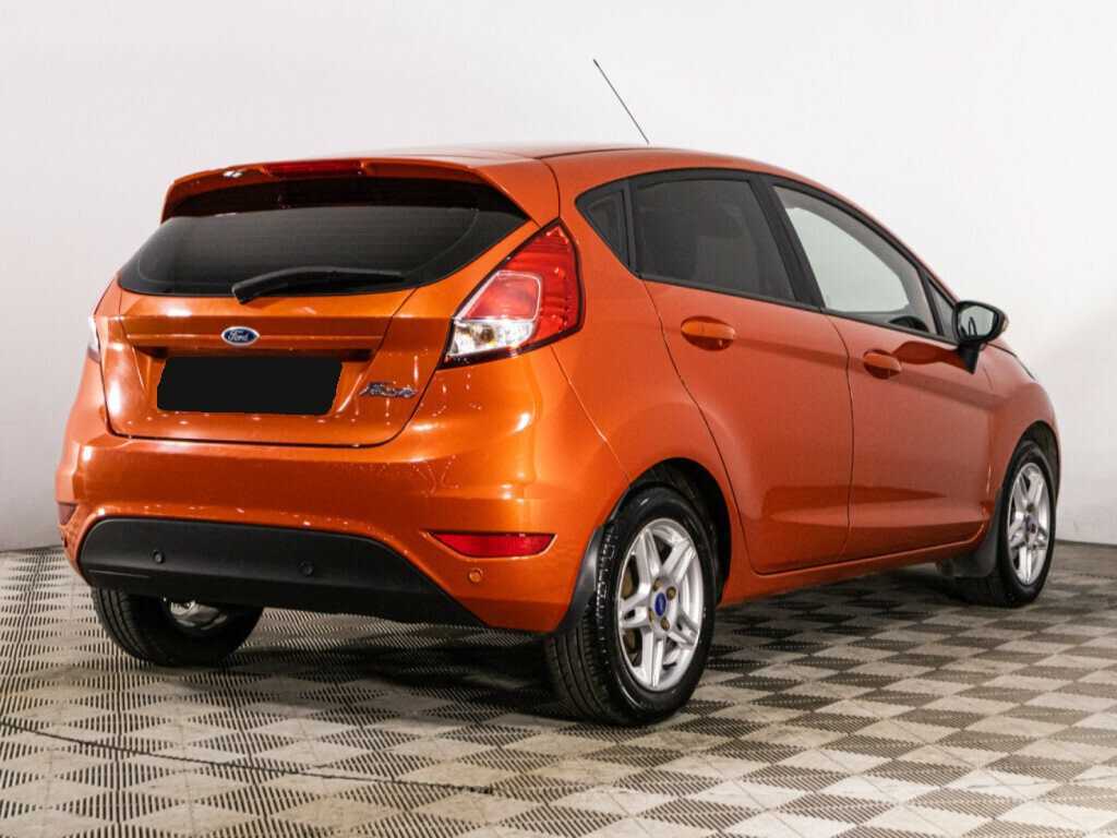 Купить Ford Fiesta с пробегом. Фото: #4