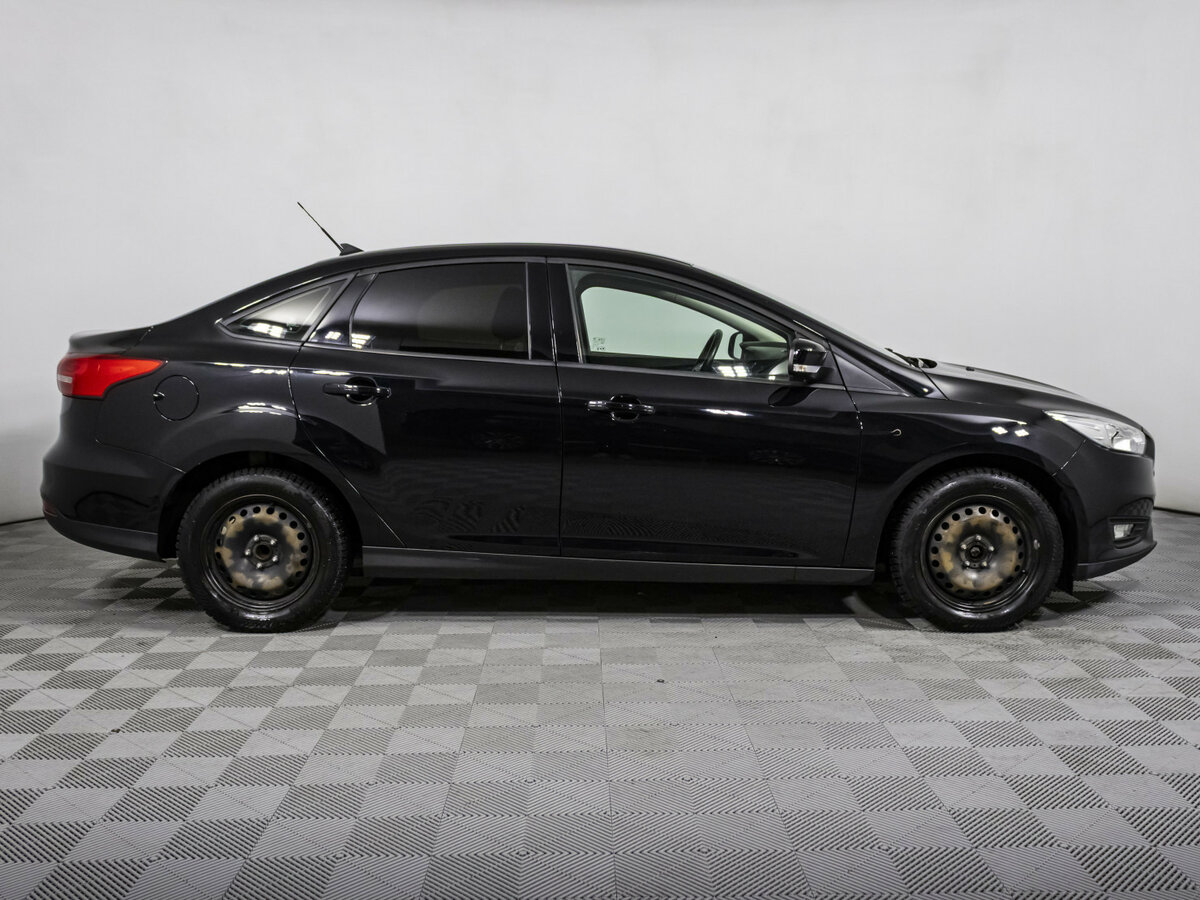 Купить Ford Focus с пробегом. Фото: #3