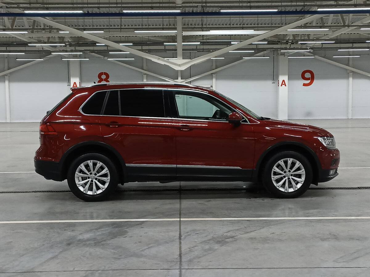Купить Volkswagen Tiguan с пробегом. Фото: #3