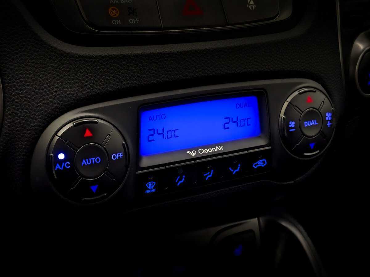 Купить Hyundai ix35 с пробегом. Фото: #21