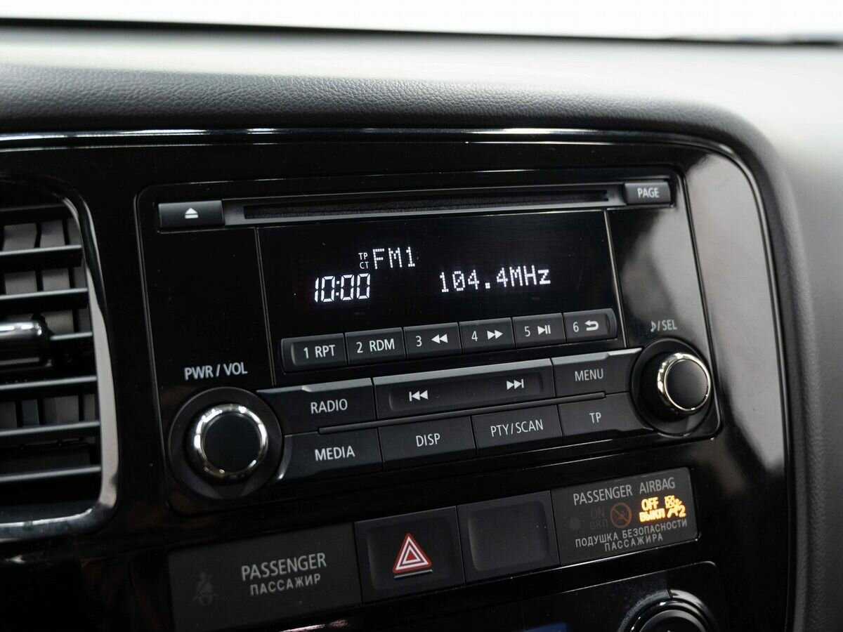 Купить Mitsubishi Outlander с пробегом. Фото: #15