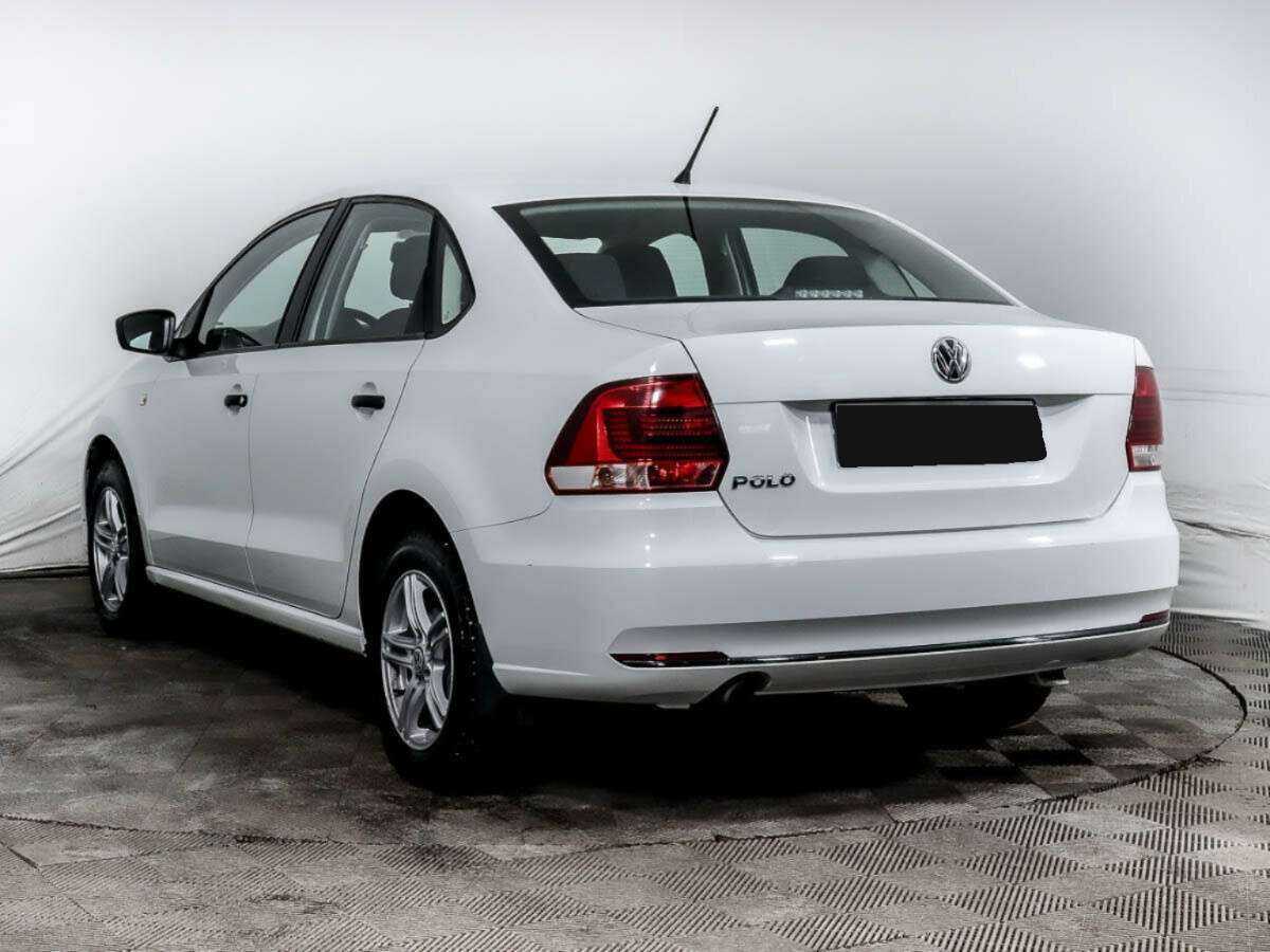 Купить Volkswagen Polo с пробегом. Фото: #4