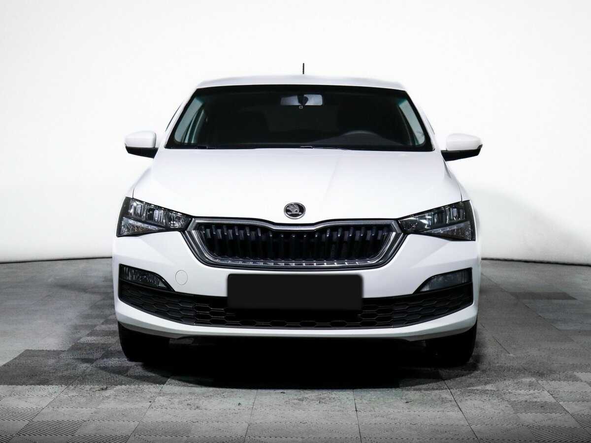 Купить Skoda Rapid с пробегом. Фото: #1
