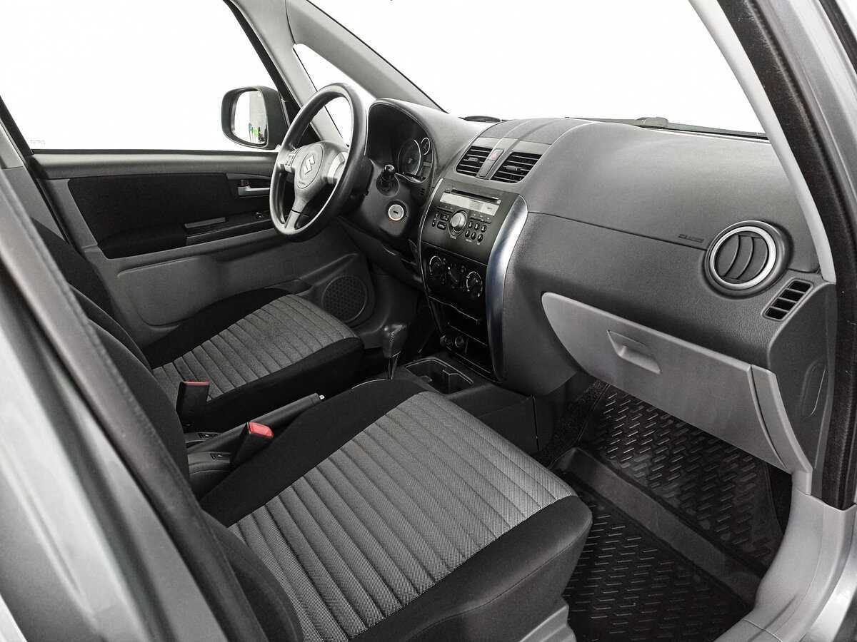 Купить Suzuki SX4 с пробегом. Фото: #10