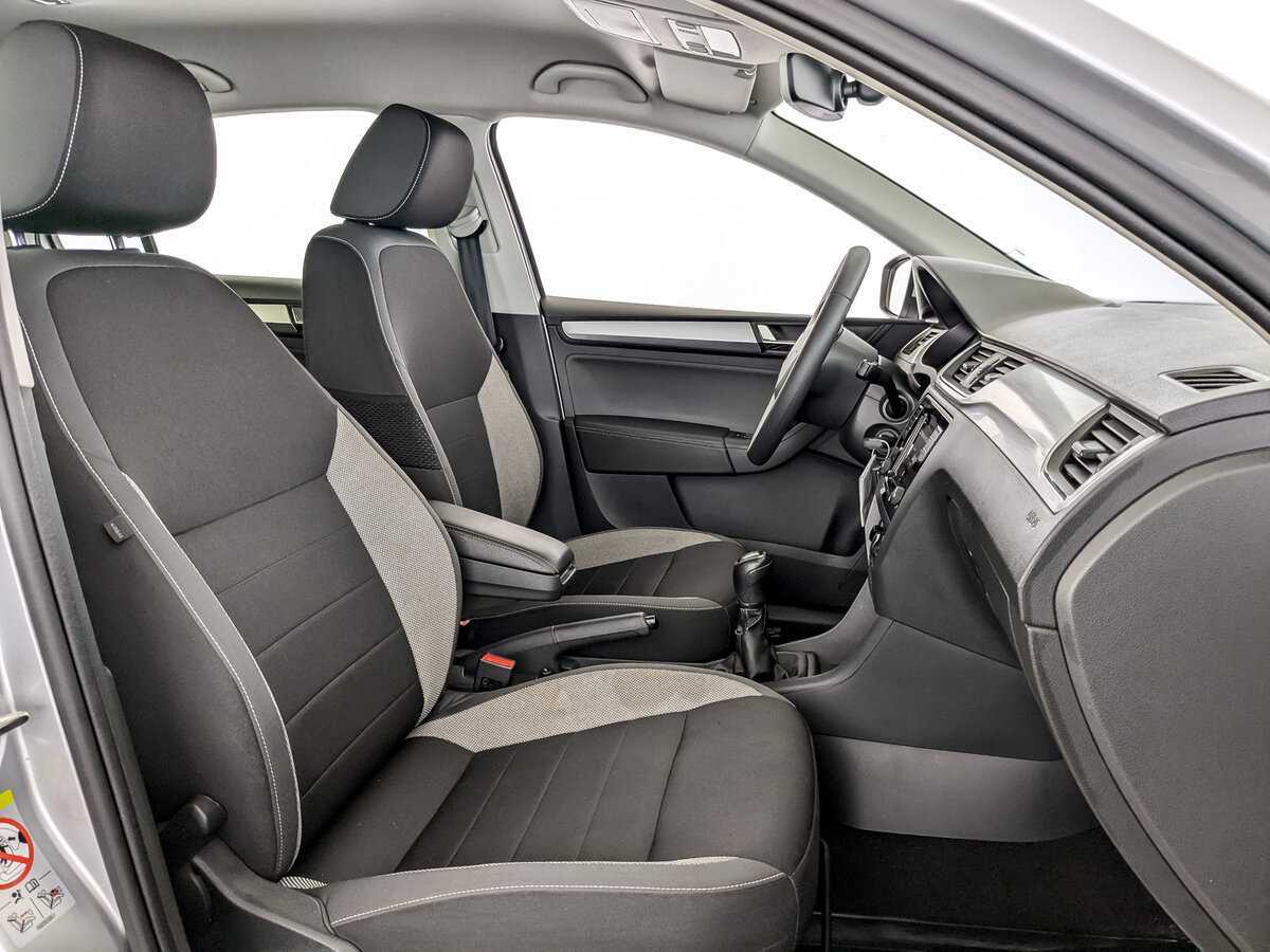 Купить Skoda Rapid с пробегом. Фото: #18