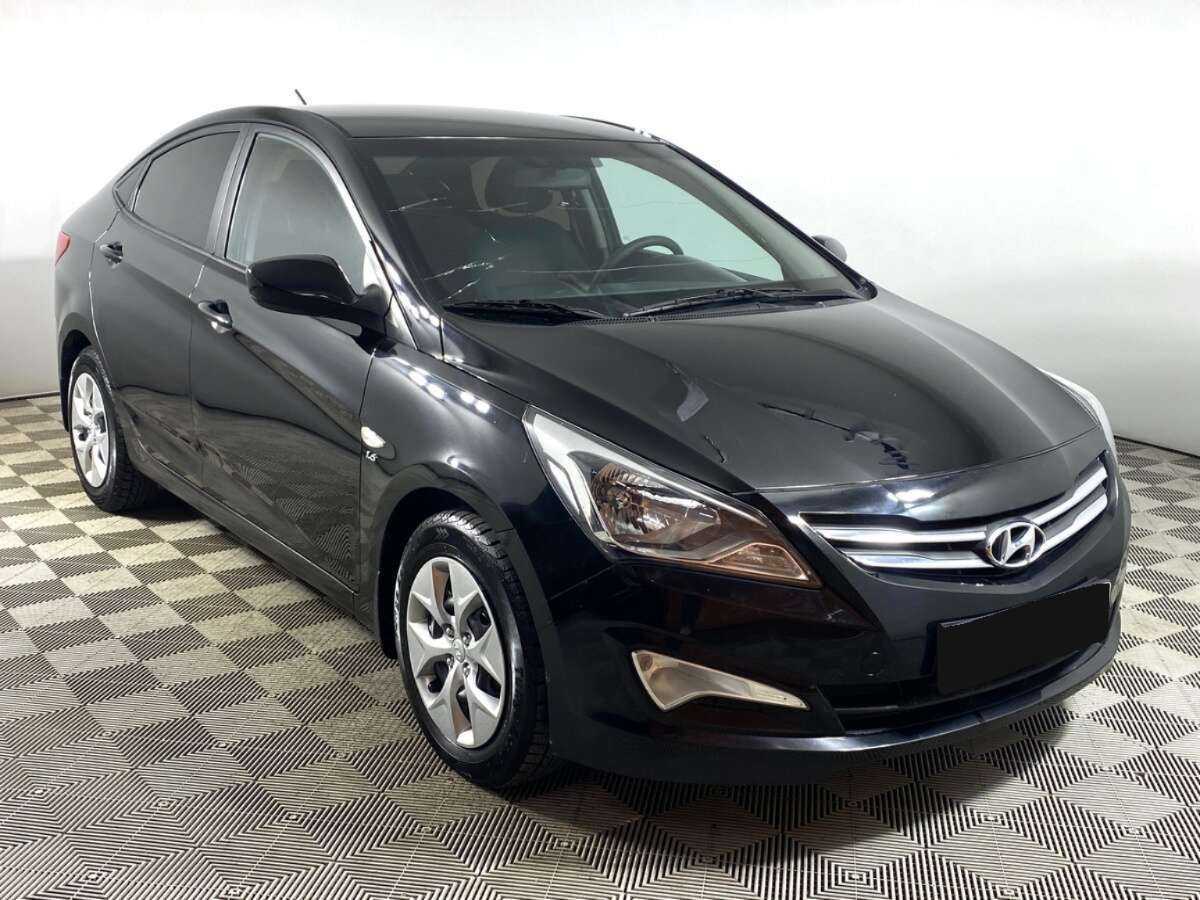 Купить Hyundai Solaris с пробегом. Фото: #2