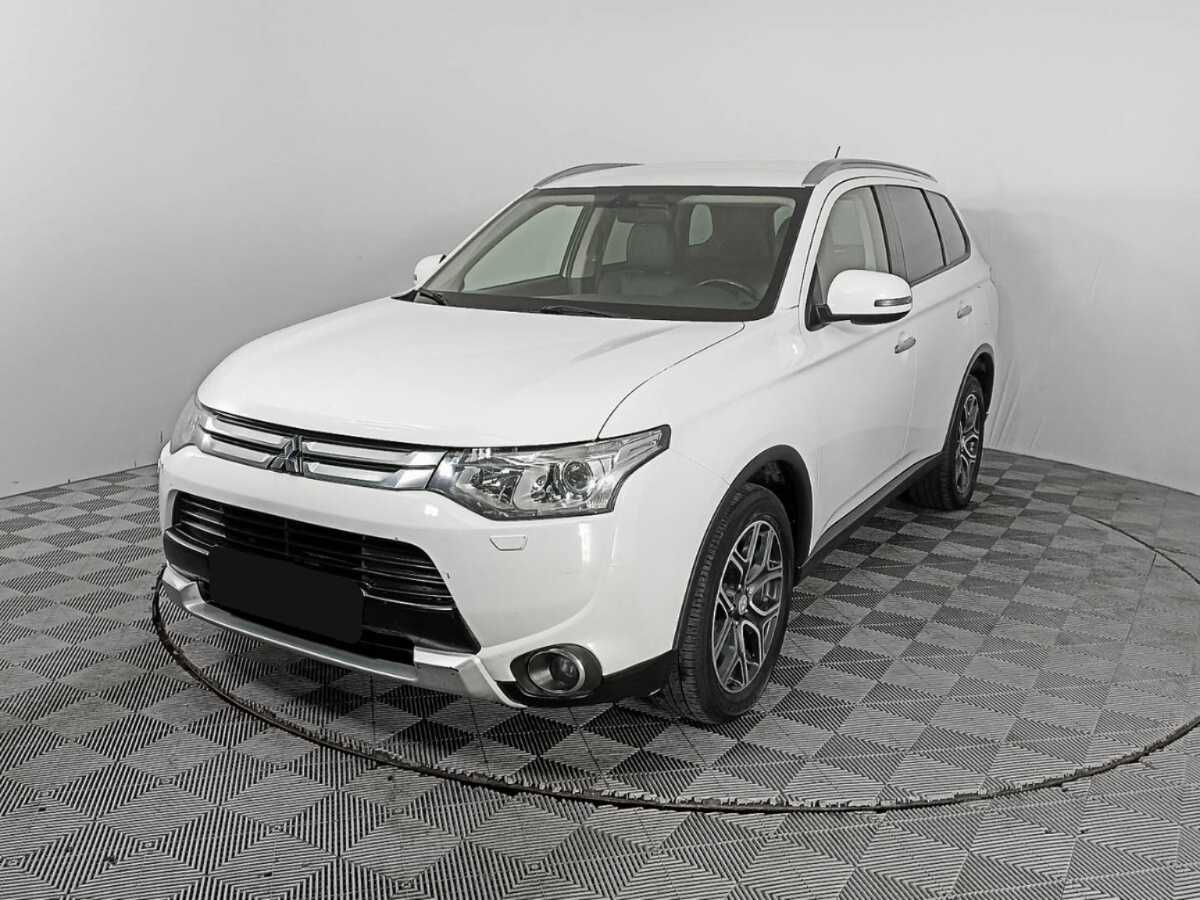 Купить Mitsubishi Outlander с пробегом. Посмотреть фото