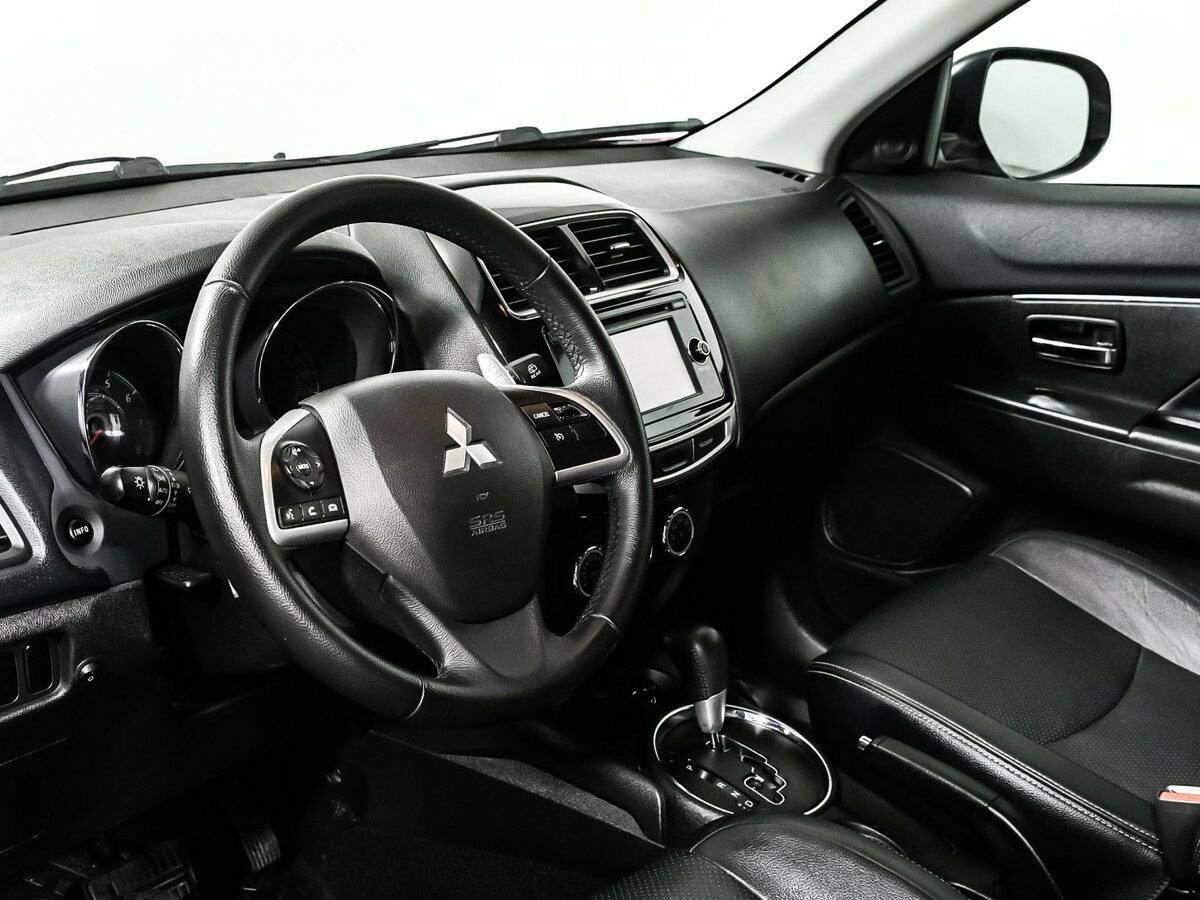 Купить Mitsubishi ASX с пробегом. Фото: #11