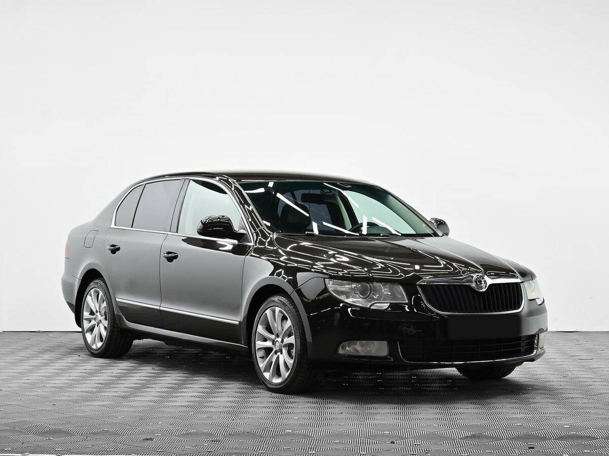 Купить Skoda Superb с пробегом. Фото: #1