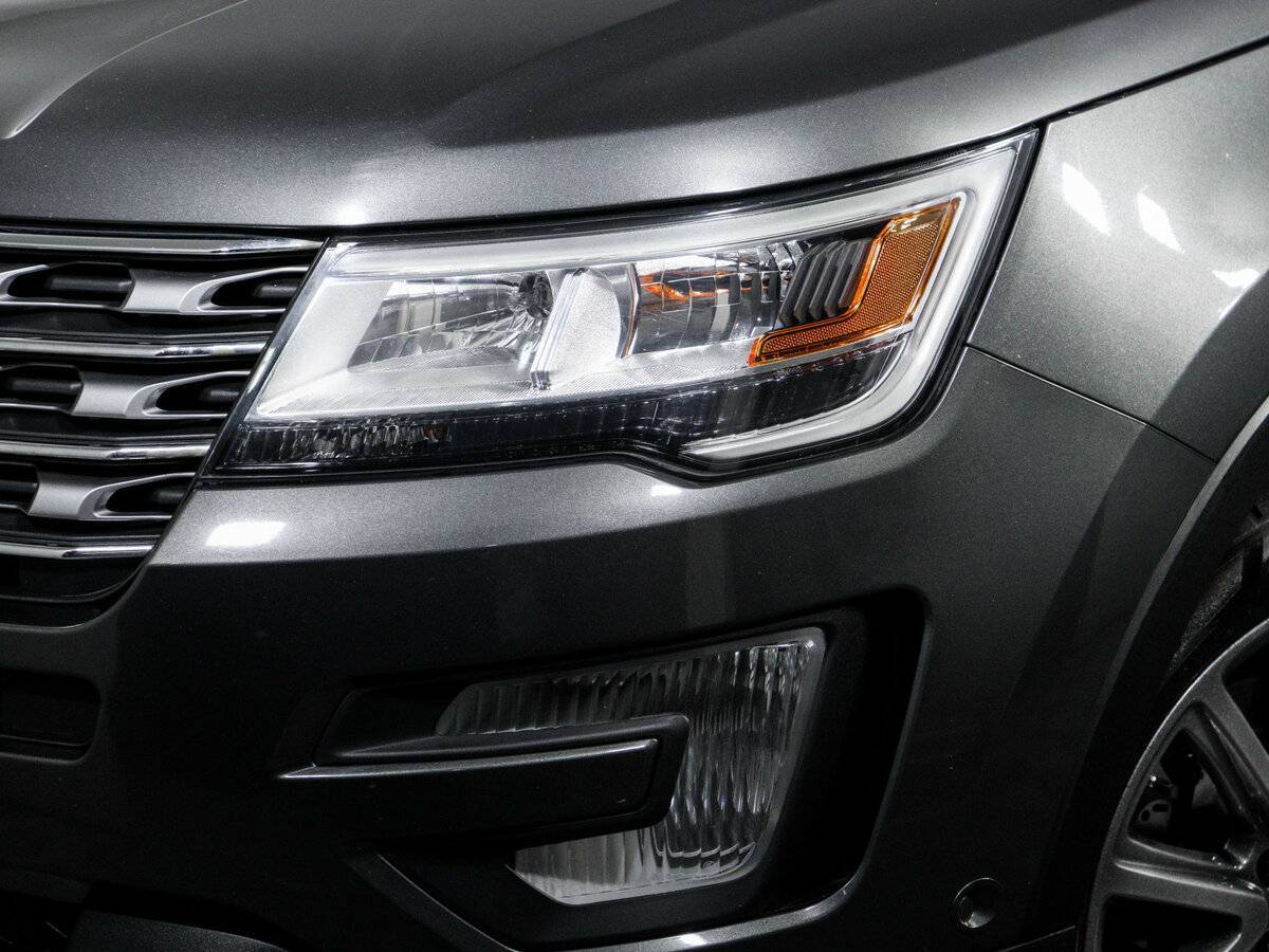 Купить Ford Explorer с пробегом. Фото: #14