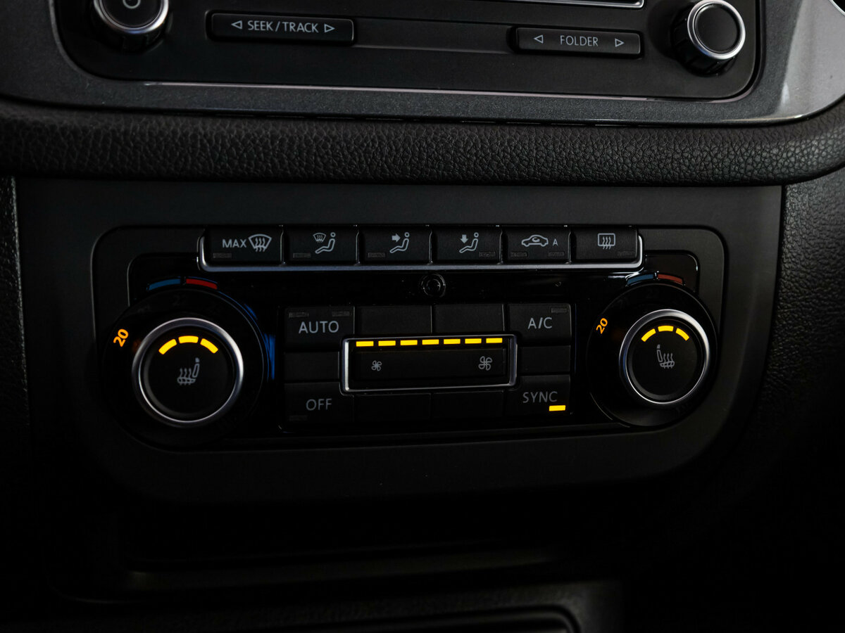 Купить Volkswagen Tiguan с пробегом. Фото: #10