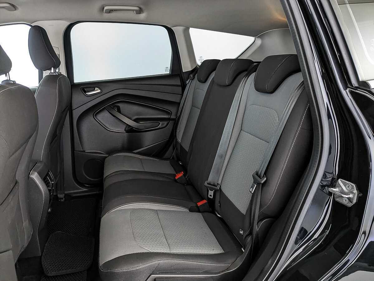 Купить Ford Kuga с пробегом. Фото: #17