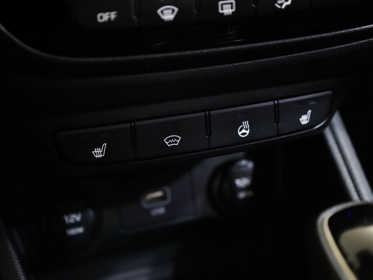 Купить Hyundai Solaris с пробегом. Фото: #15